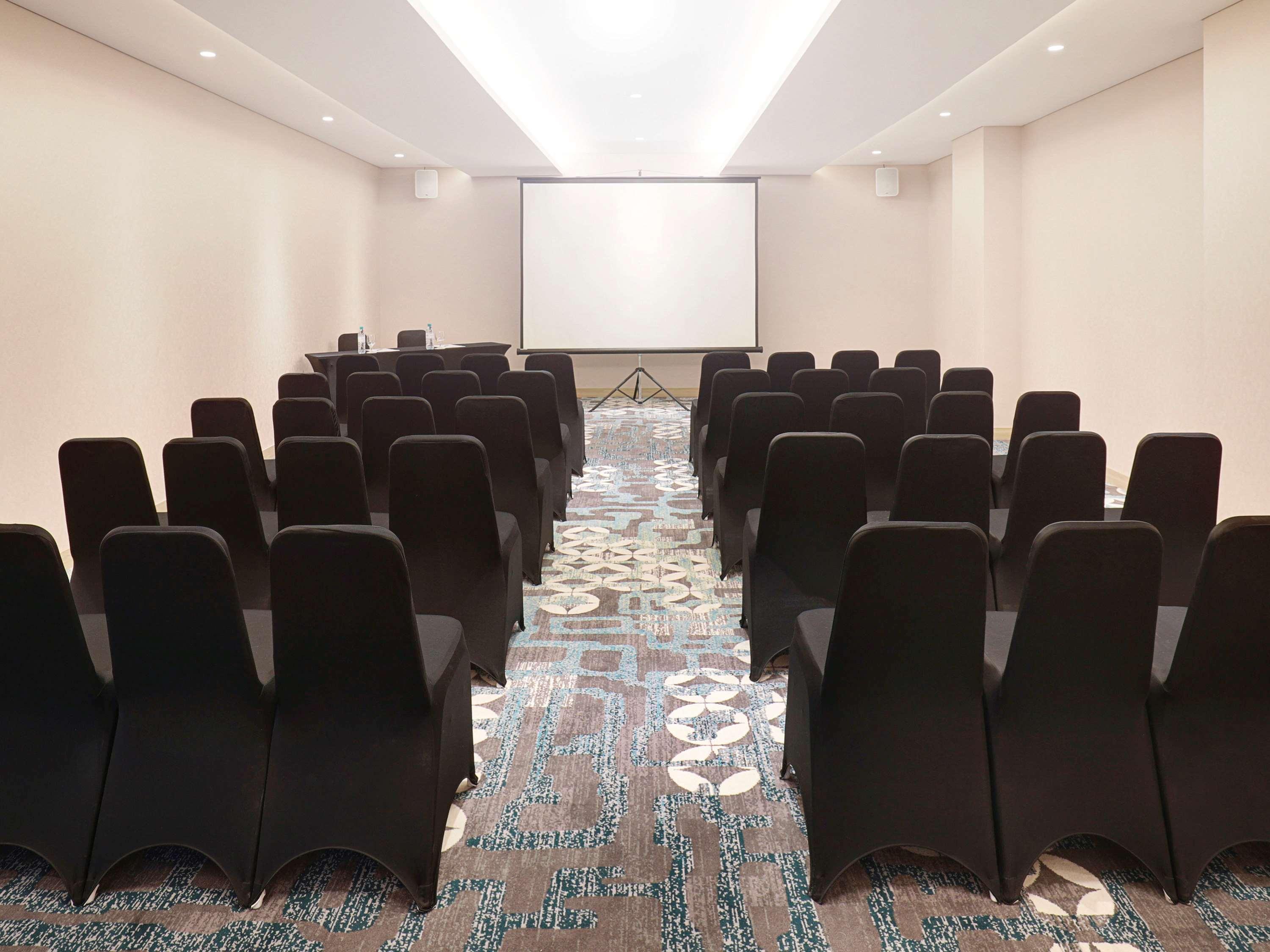 Novotel Samator Timur 4* Surabaya
