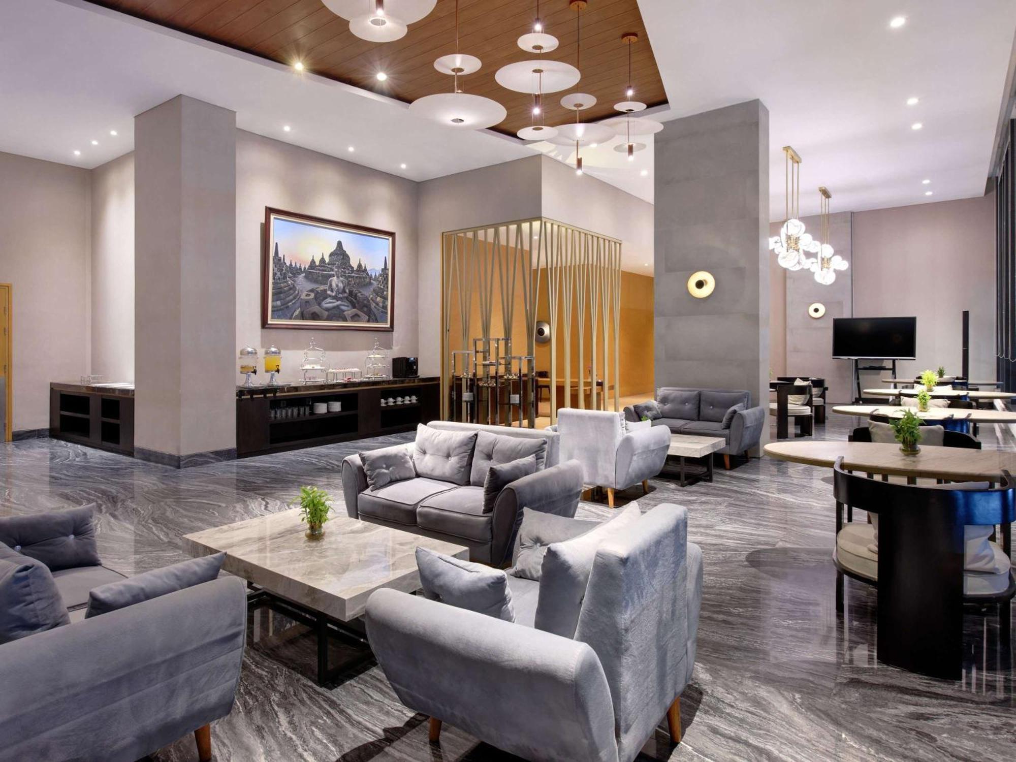Novotel Samator Timur Surabaya