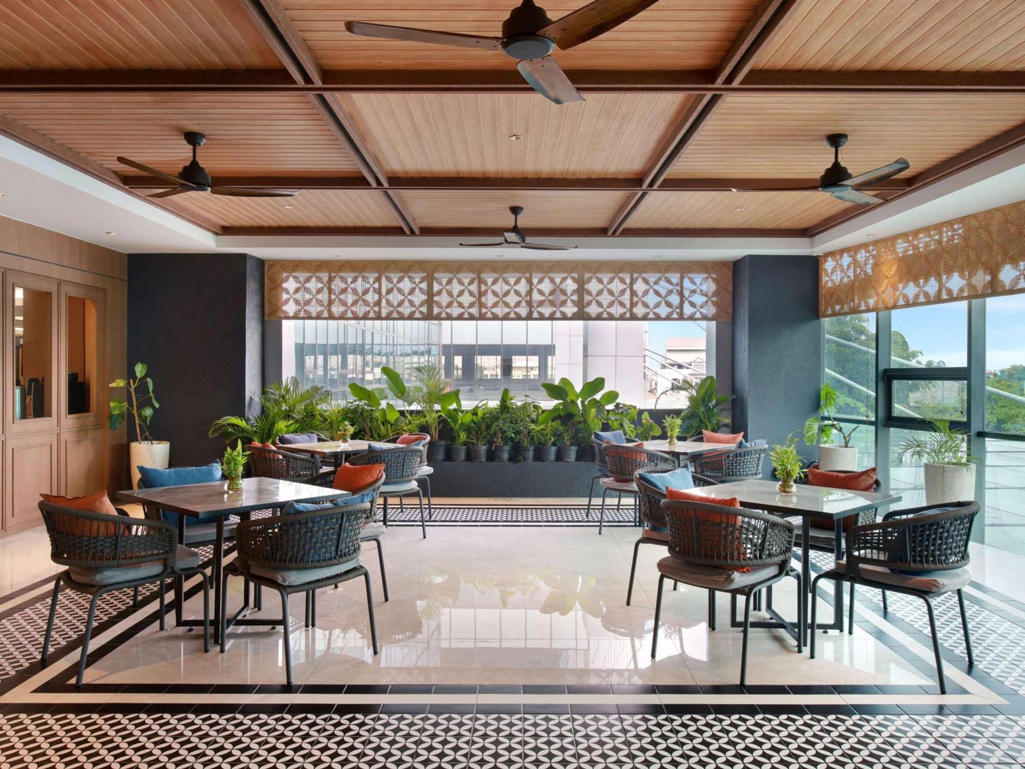 Novotel Samator Timur